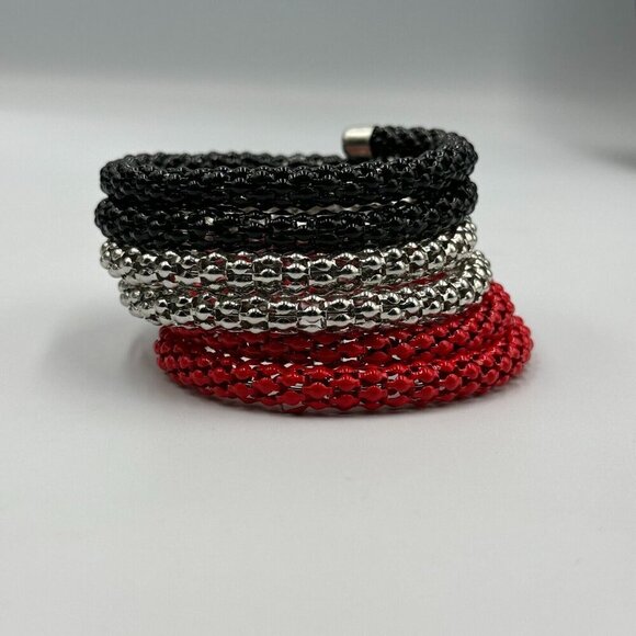 3/$30 Memory Wire Bracelet Red Black Silver Tone Beaded Coil Wrap Chunky 8.25" - Picture 3 of 8